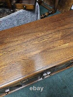 Antique/reproduction Solid Oak Large Sideboard/dresser Base/plasma Tv Stand