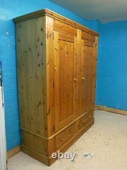 DOVETAILED WIDE LARGE SOLID WOOD 2DOOR 2DRAWER WARDROBE H204 W174cm- SEE SHOP