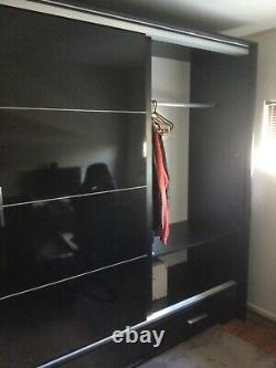 Lansing large 2 door/mirror sliding wardrobe black with led light and 2 drawers