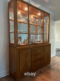 Large Wooden Display Cabinet (Glass Doors, Drawers & Cupboards)