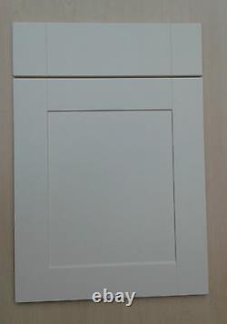 Matt Cream Shaker Fitted Kitchen Cupboard Doors & Drawers to fit Howdens Units