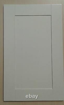 Matte Cream Shaker Fitted Kitchen Cupboard Doors Compatible to Howdens Burford