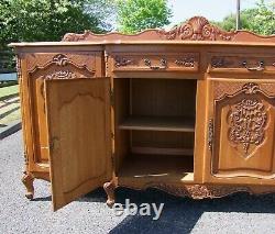Vintage French Louis XV Style 4 Door/2 Drawer Large Sideboard (consb27)