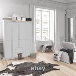 Armoire de style campagnard à la française à quatre portes et deux tiroirs en blanc et chêne de Paris Large Wide