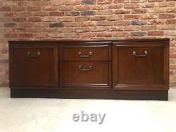 Buffet Vintage G-Plan en teck massif avec 2 portes et 2 tiroirs