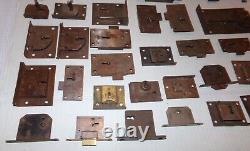 Clés de verrouillage de porte d'armoire en laiton et en acier vintage de l'époque antique 1890-1920 - GRAND LOT