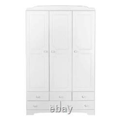 Grande armoire blanche classique à trois portes, cinq tiroirs et une barre pour suspendre les vêtements.