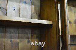 Large Pine Welsh Kitchen Dresser 4 Door Drawer Glazed Top Livraison Disponible