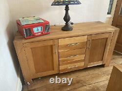 Solid Oak Grand Buffet Armoire Light 2 Porte Solid Wooden Storage Armoires